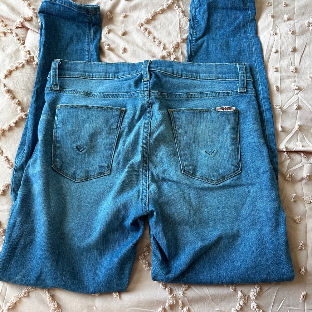 Hudson jeans size 28 medium blue wash